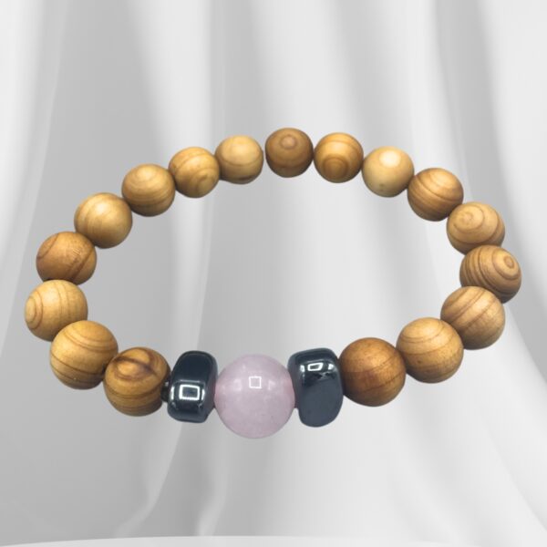 Second image of Pulsera de Cedro - Chakra del corazón - Cuarzo Rosa