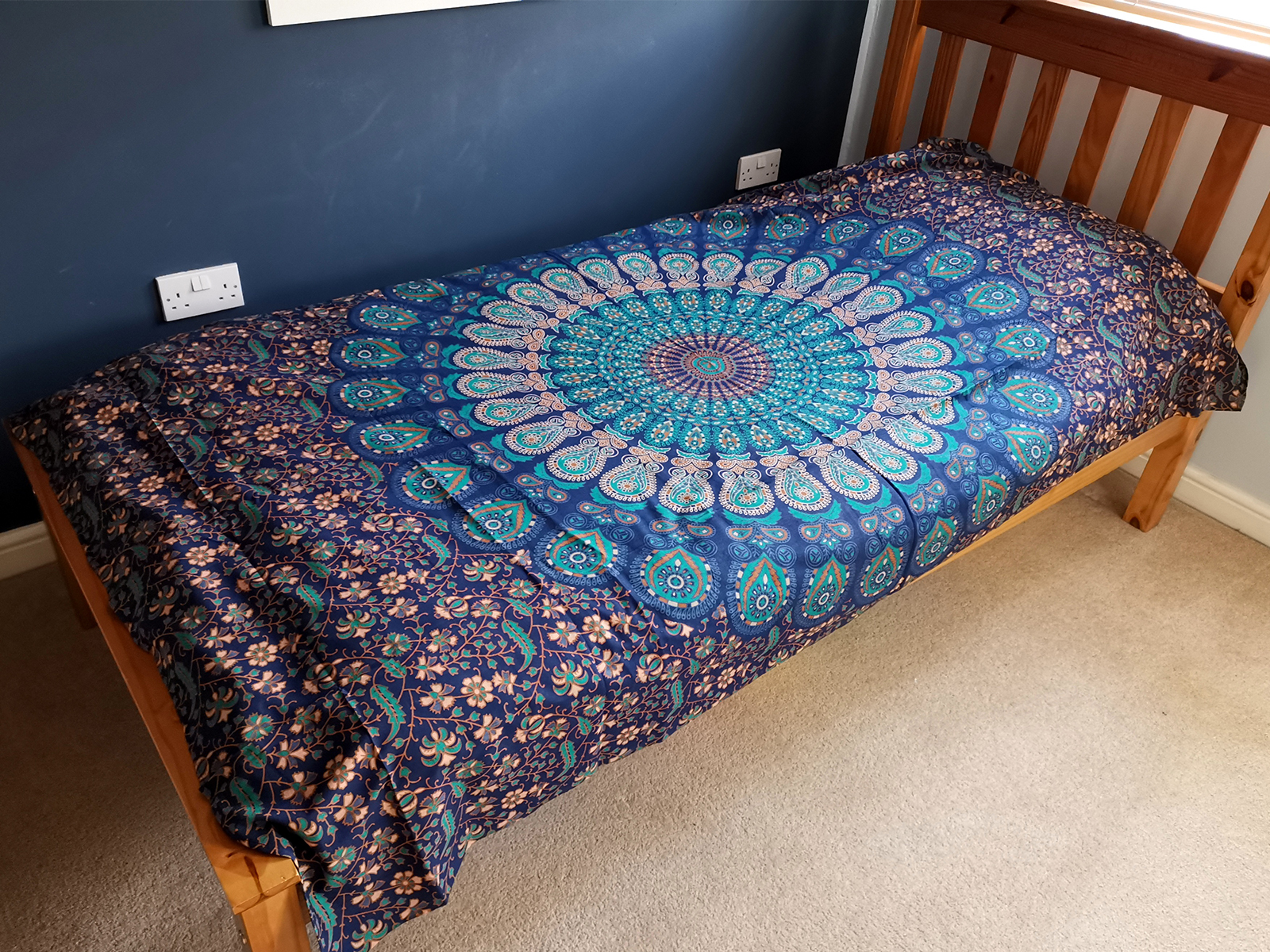 Second image of Colcha Individual de Algodón - Mandala Clásica