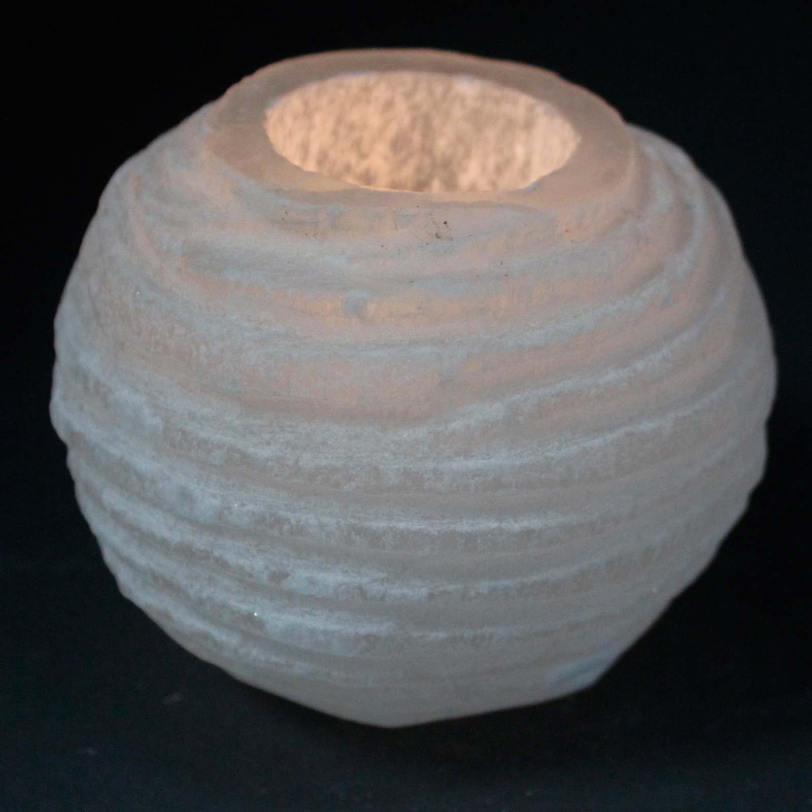 Second image of Candelero Selenite Bola de Nieve- 8 cm