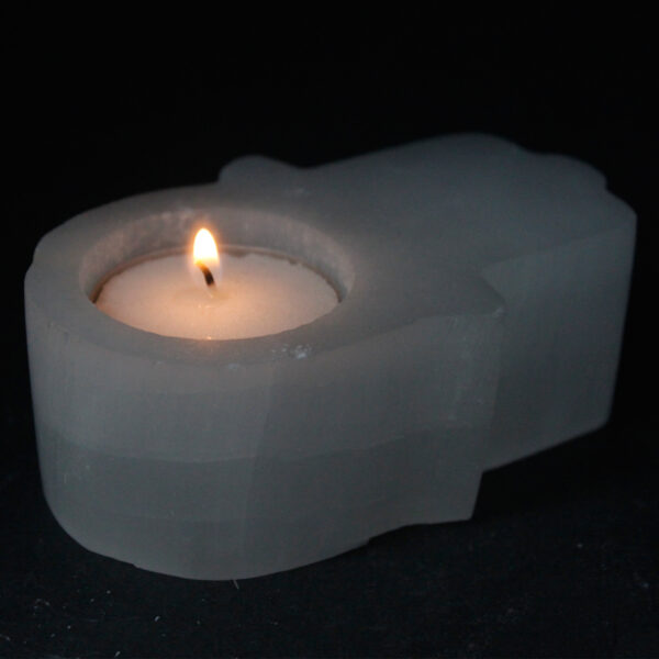 Second image of Candelabro Selenite Hamsa