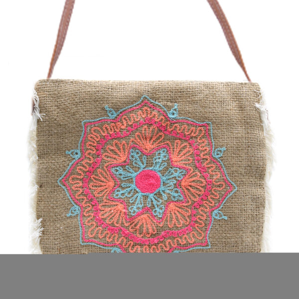 Second image of Bolso con flecos - Bordado Mandela