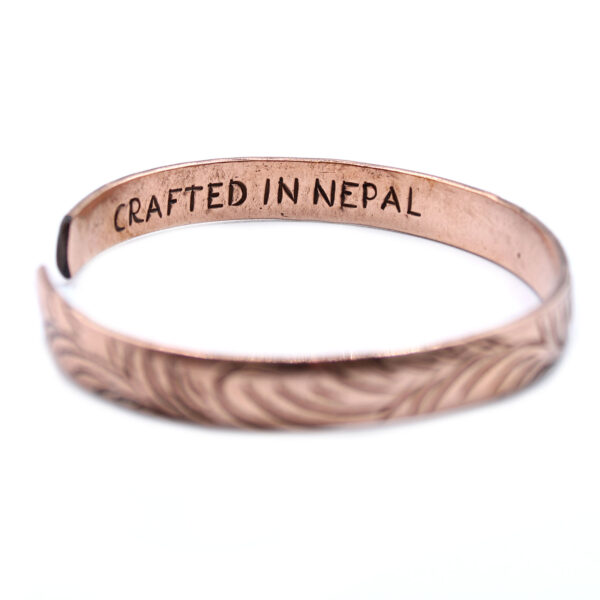 Second image of Pulsera Tibetana de Cobre - Remolinos Tribales Delgados