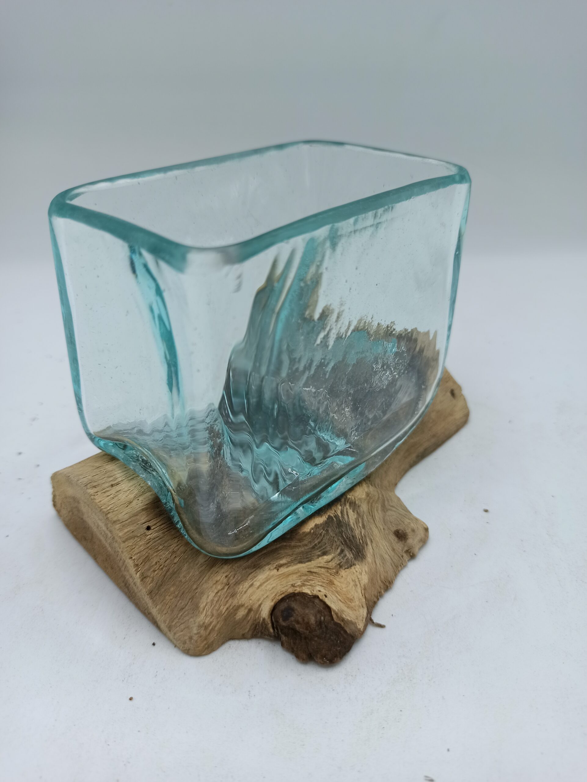 Second image of Tanque de vidrio fundido sobre madera con soporte - Cuenco pequeño