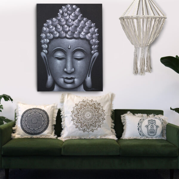 Second image of Cojín Mandala Tradicional - 60x60cm - negro