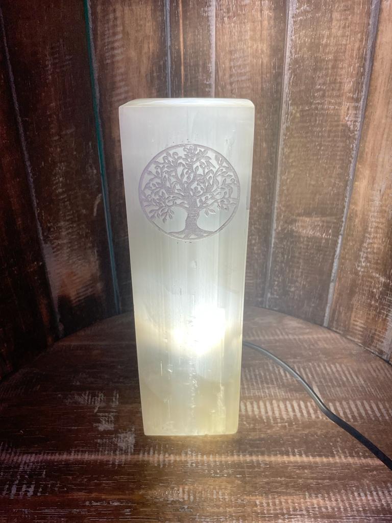 Second image of Lámpara Bloque Selenita 25cm - Árbol de la Vida