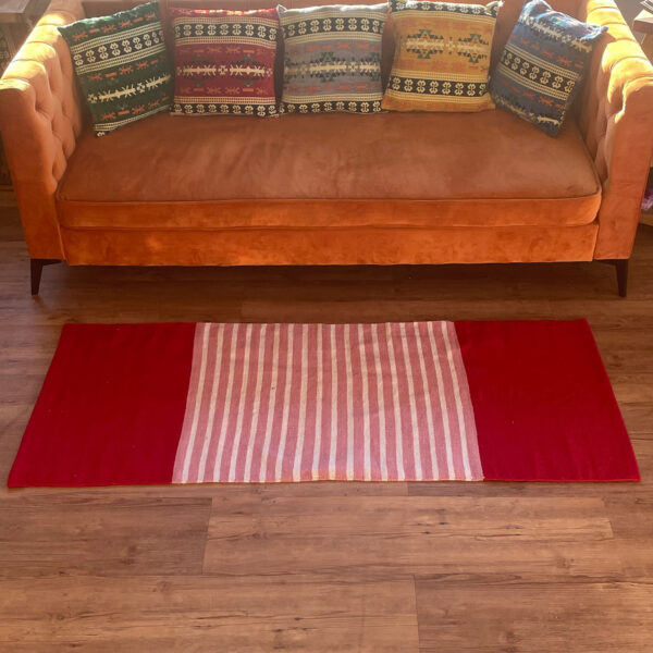 Second image of Alfombra India de Algodón - 70x170cm - Rojo/Rosa