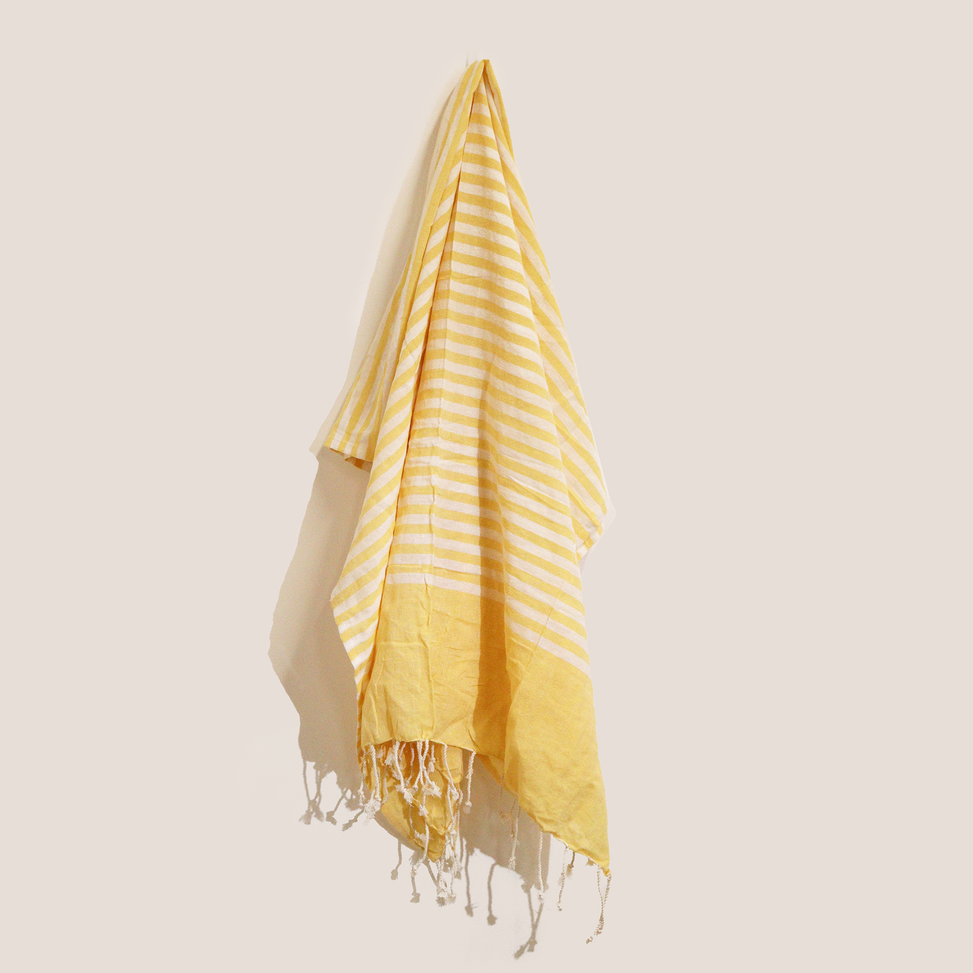 Second image of Manta Pario - 100x180 cm - Amarillo Sol