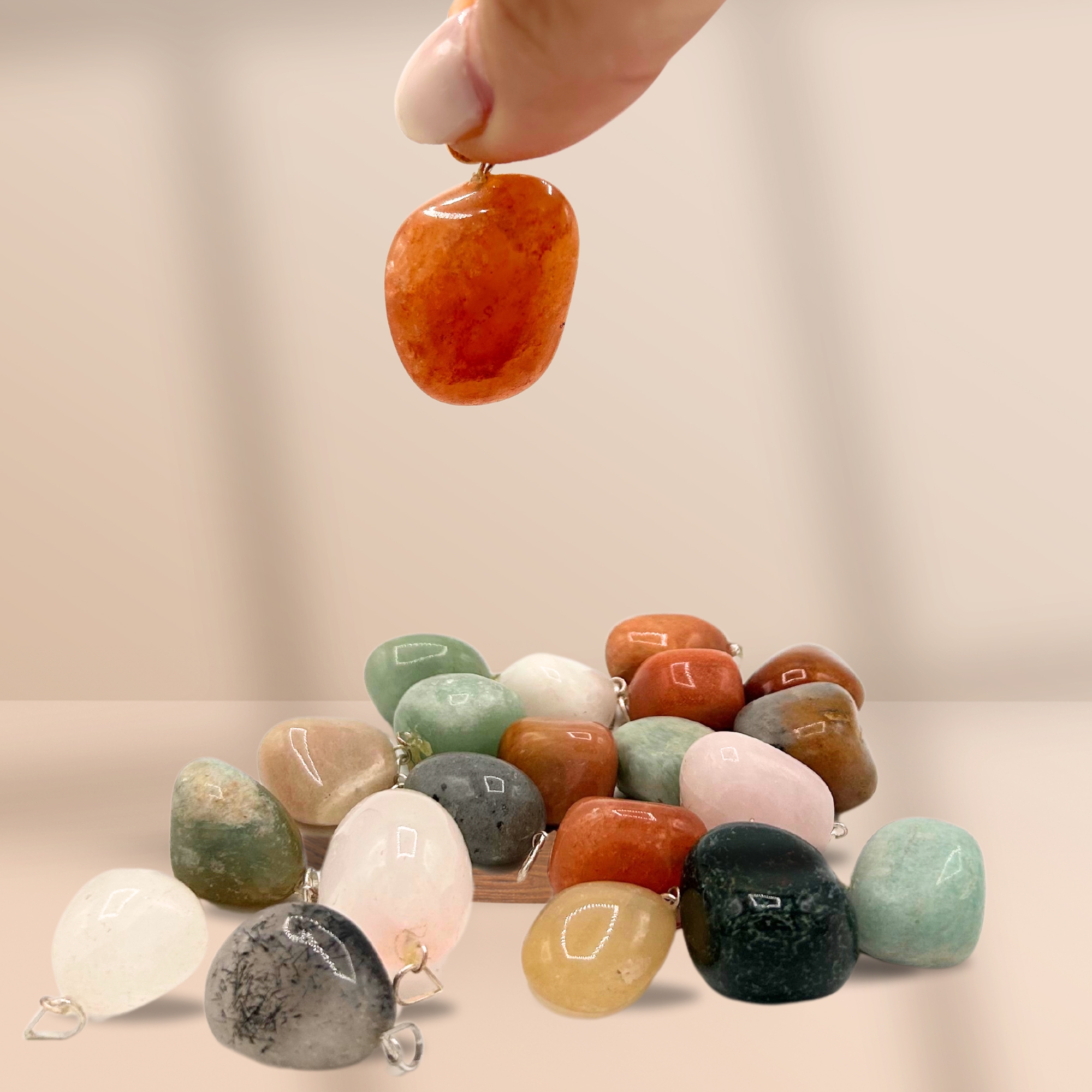Second image of 20x Colgantes Mixtos de Cristal Plateado y Piedras Talladas