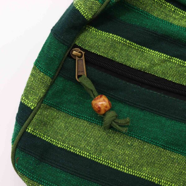 Second image of Bolsa Bandolera Nepal (Correa Ajustable) - Verde Bosque