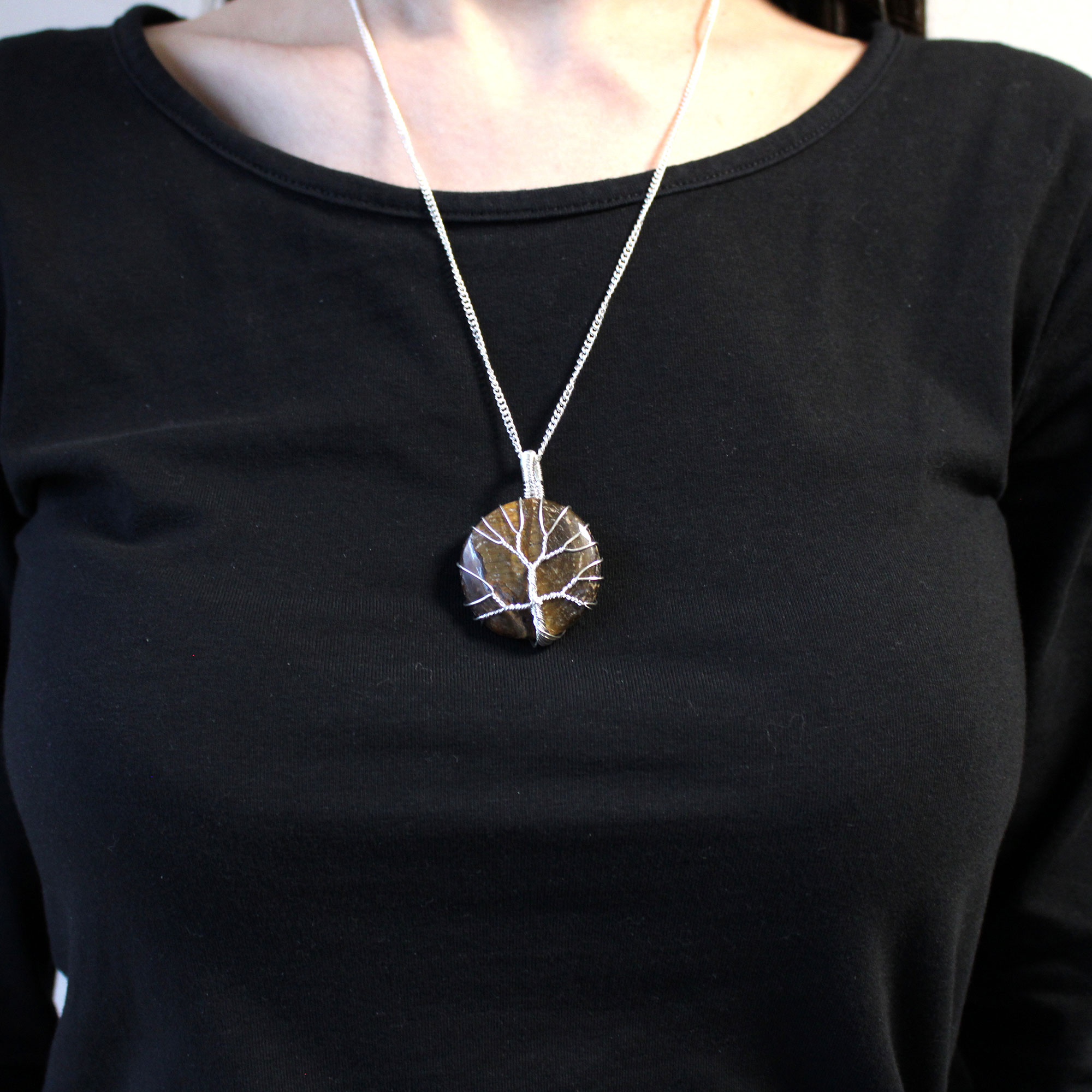 Second image of Collar Árbol de la Vida - Ojo de Tigre