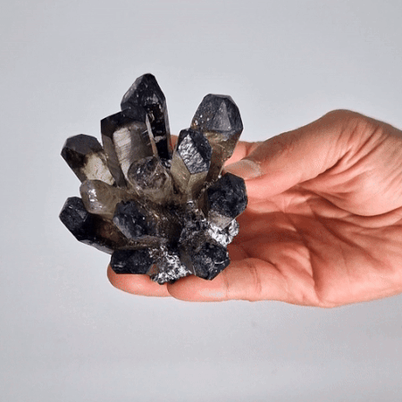 Second image of Racimo Artesanal de Cuarzo Natural - Cuarzo Fantasma Ahumado (aprox 250-300gm 8cm)