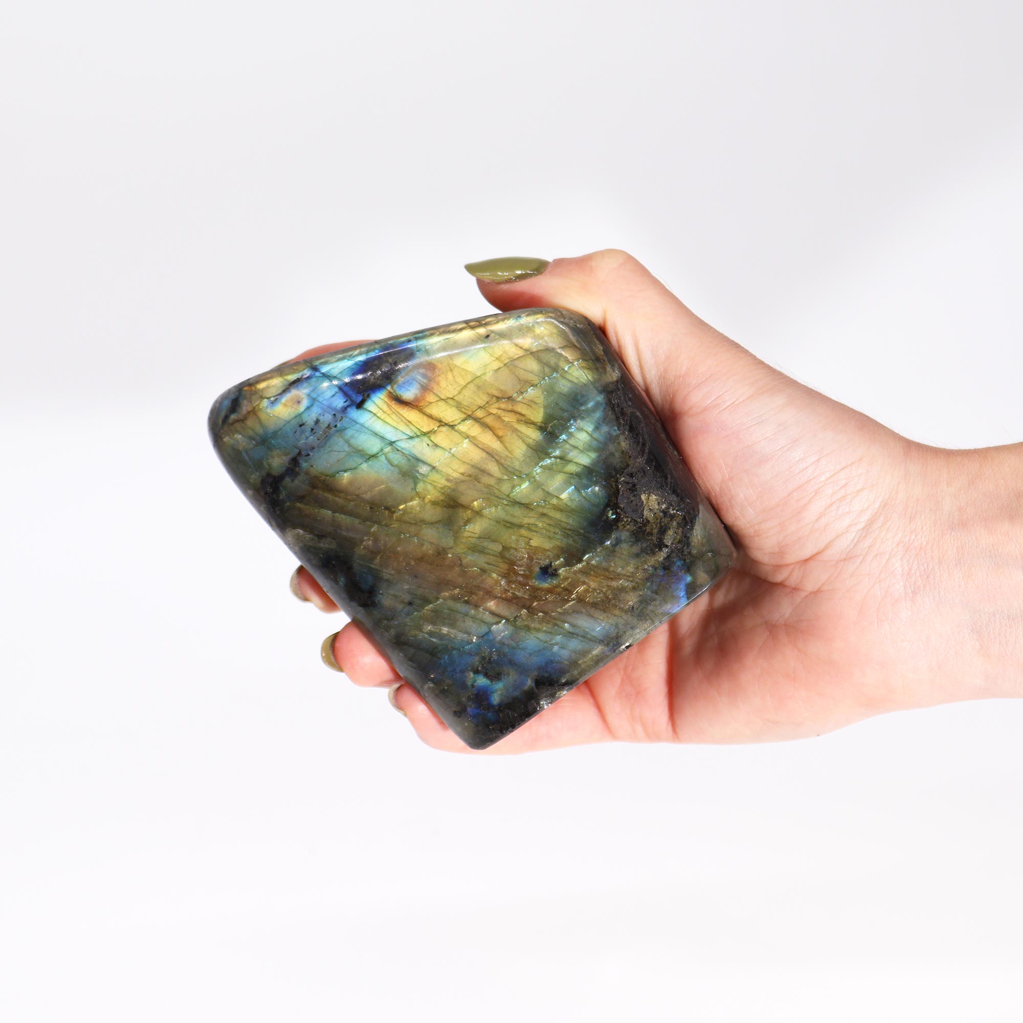 Second image of Piedras Grandes de Labradorita de Madagascar (aprox 635-750g 80-110mm)