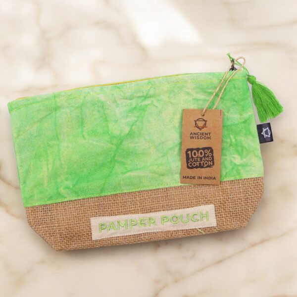 Second image of Bolsa de Cuidado Personal - Madre Tierra Verde - Lavado a Piedra