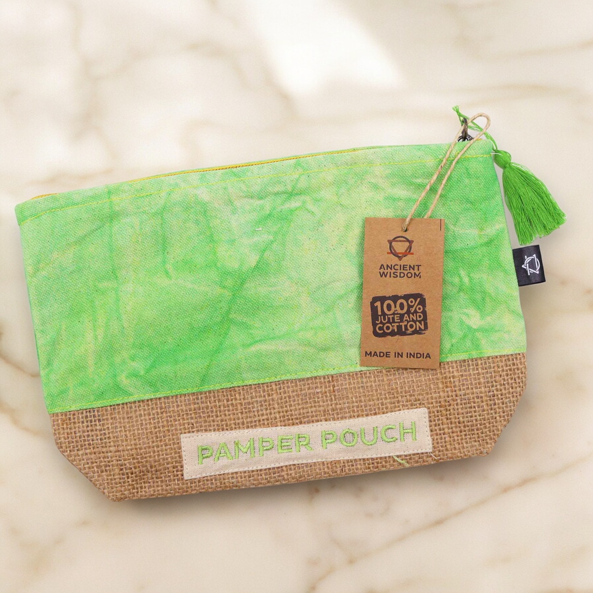 Second image of Bolsa de Cuidado Personal - Madre Tierra Verde - Lavado a Piedra