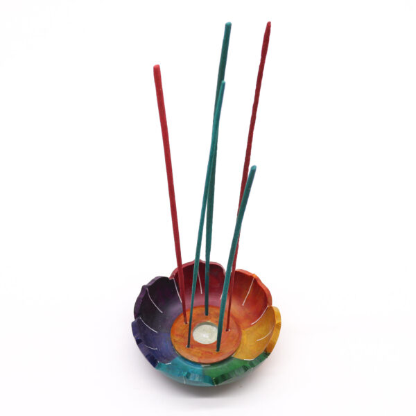 Second image of Porta-incienso Flor de Loto de Esteatita 10x3cm - Colores de los Chakras