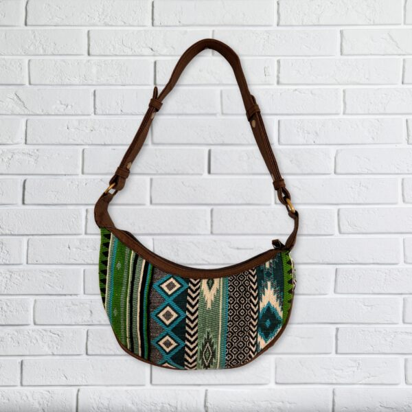 Second image of Bolso Hobo de Jacquard - Verdes Atrevidos (correa marrón)