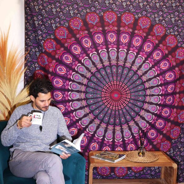 Second image of Colcha Doble de Algodón + Colgante de Pared - Pavo Real Mandala - Morado
