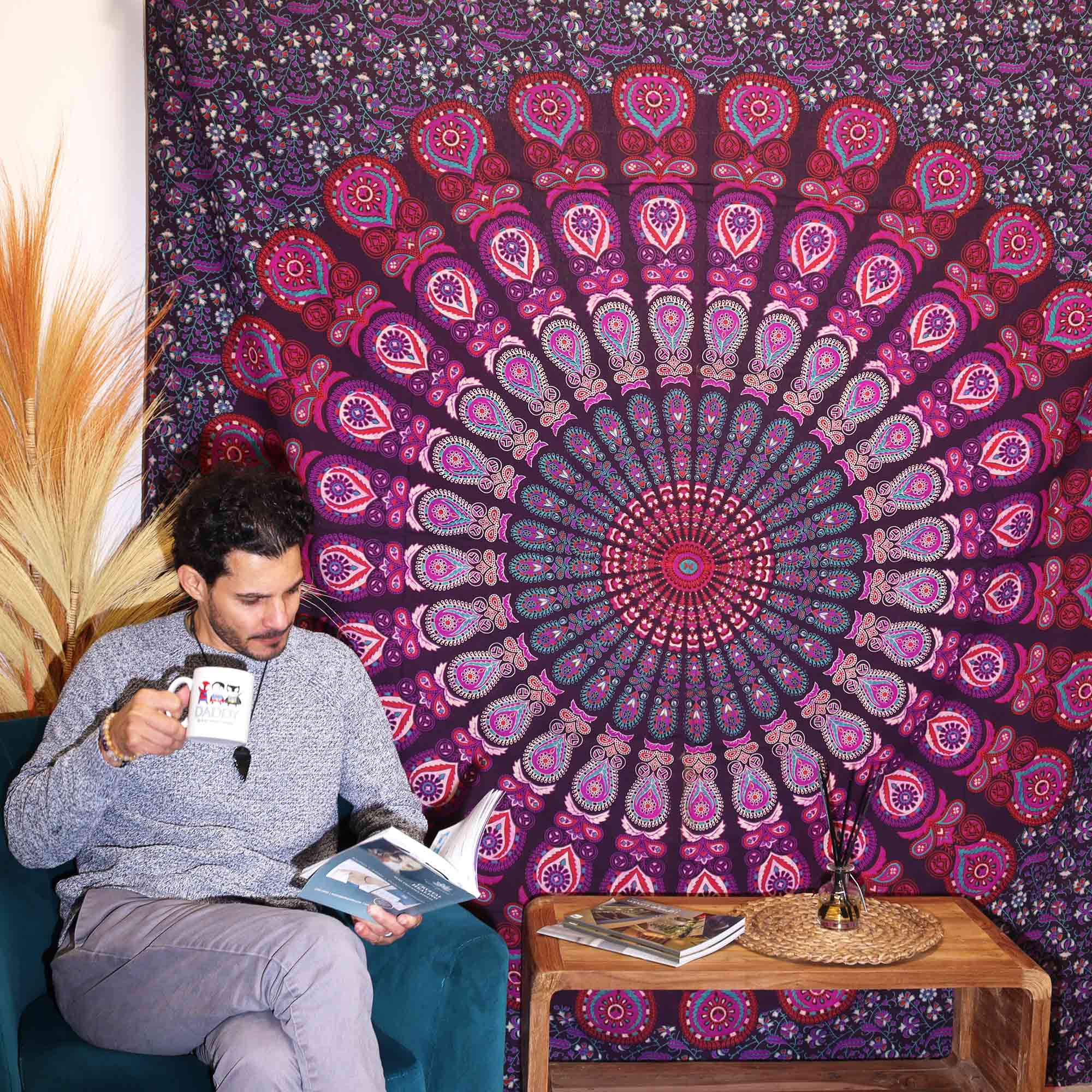 Second image of Colcha Doble de Algodón + Colgante de Pared - Pavo Real Mandala - Morado
