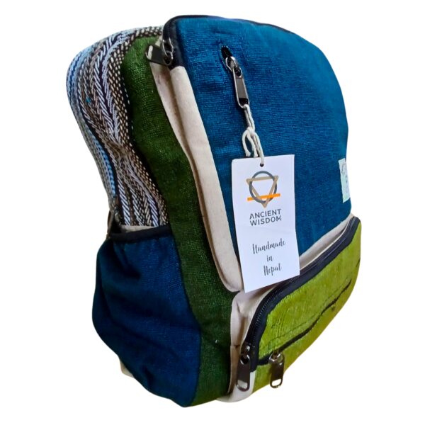 Second image of Mochila grande de cáñamo - Teal & Sage