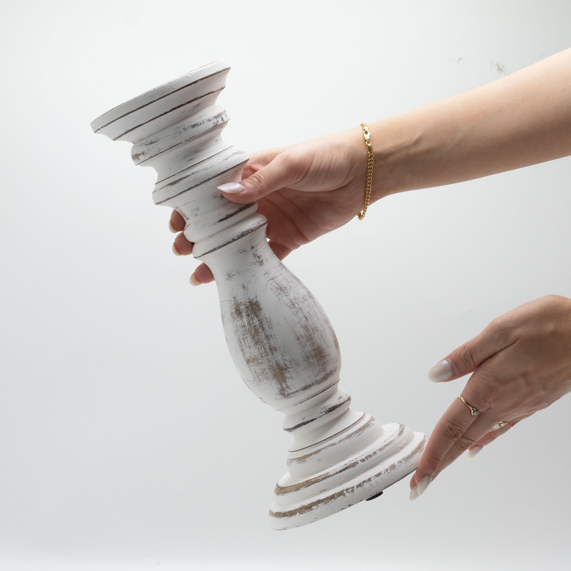 Second image of Candelero Clásico - Blanco - 30x10cm - Mediano