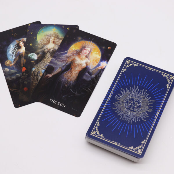 Second image of Cartas del Tarot con Libro Guía - Arcanos de la Diosa