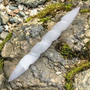Varita Espiral de Selenita - 16 cm (Ambos extremos punta)