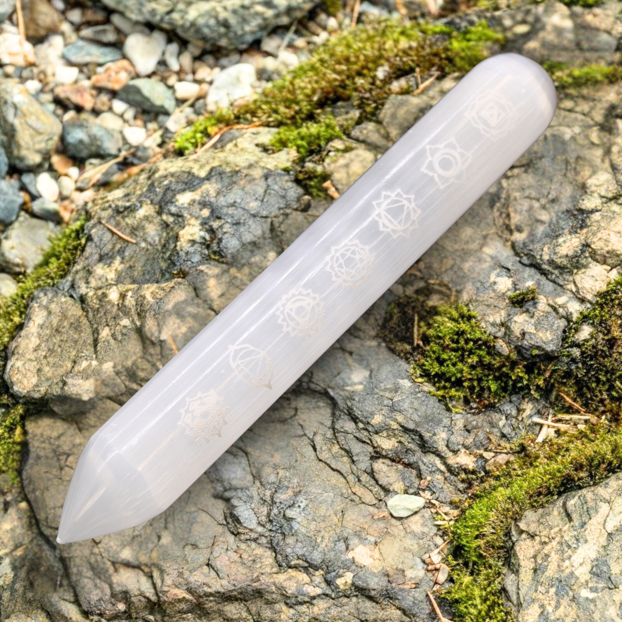 Varita Selenita - 16 cm (Punto uno Extremo) 7 Chakra