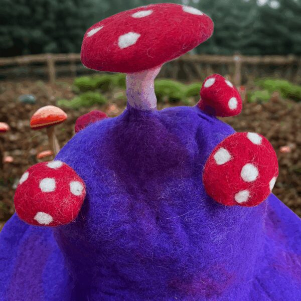 Second image of Sombrero de hongo de fieltro - Violeta intenso