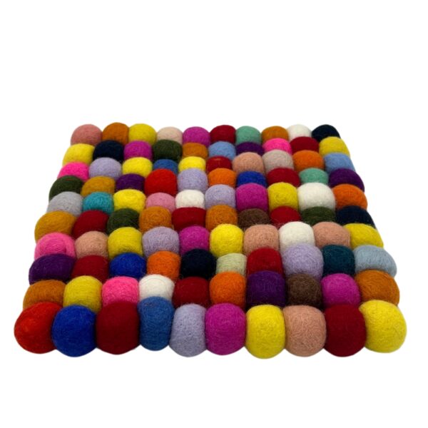 Second image of Mantel individual cuadrado de bolas de fieltro - 20 cm multicolor