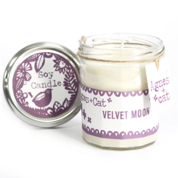 Second image of Set de Regalo: Bombas de baño de Windermere & Cítricos + Vela de Luna de Terciopelo