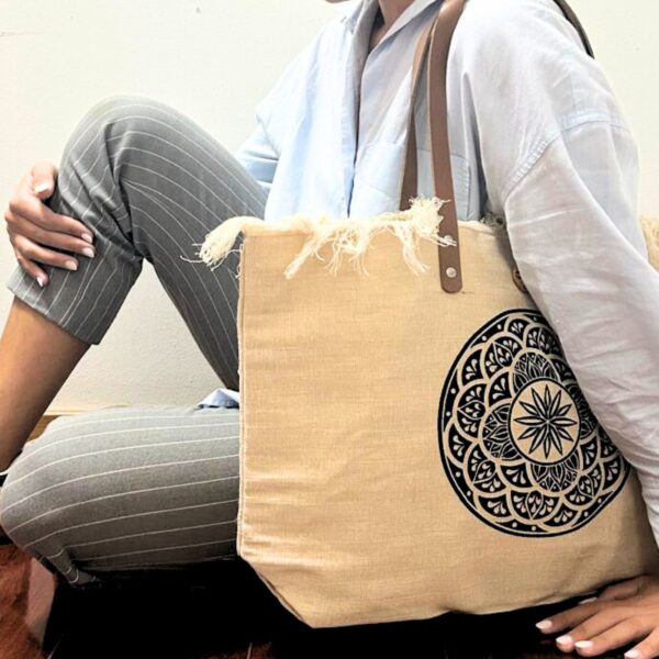 Second image of Bolso Natural Asa de piel - Mandela