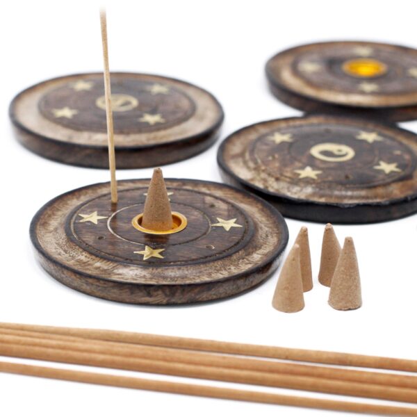 Second image of Mango Wood Disc 10cm (Cone & Incense)