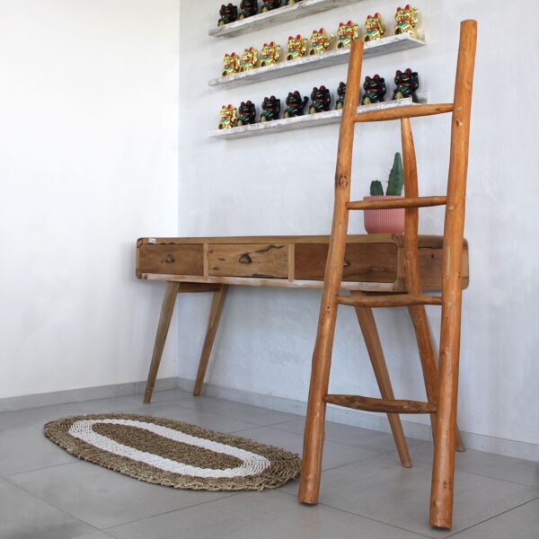 Second image of Escalera Mediana de Teca - 1.2m - Natural