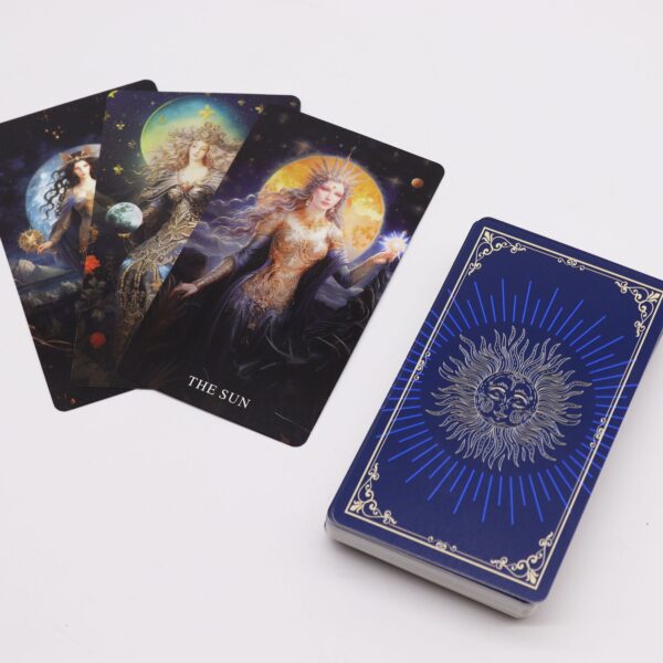 Second image of Cartas del Tarot con Libro Guía - Arcanos de la Diosa