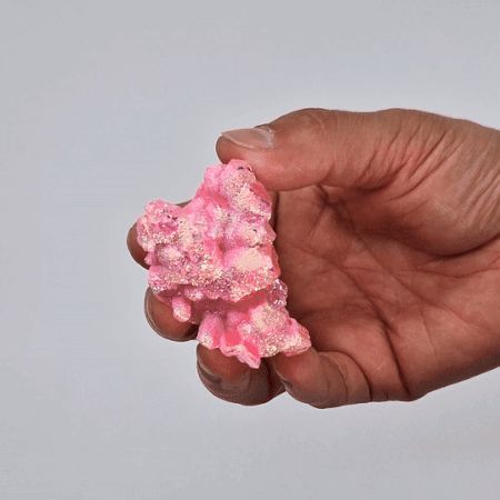 Second image of Cuarzo Natural Mejorado Mediano - Aura Rose Halo Quartz (aprox 100-150gm 7-10cm)
