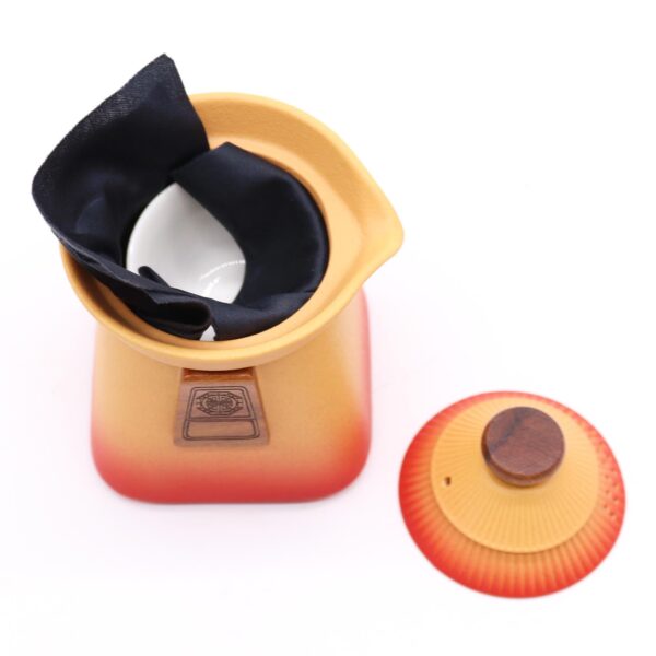Second image of Juego de tetera Temple y tres tazas - Tierra Naranja