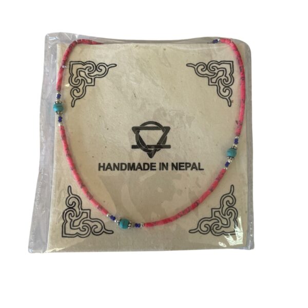 Second image of Collar nepalí de gemas extrafinas - cuentas de coral rosa y turquesa