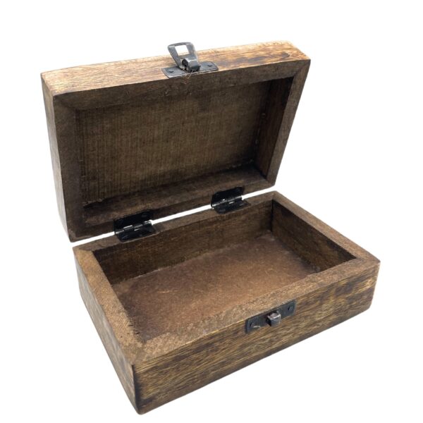 Second image of Caja de Recuerdos Mediana de Madera 15x10x6cm - Buda