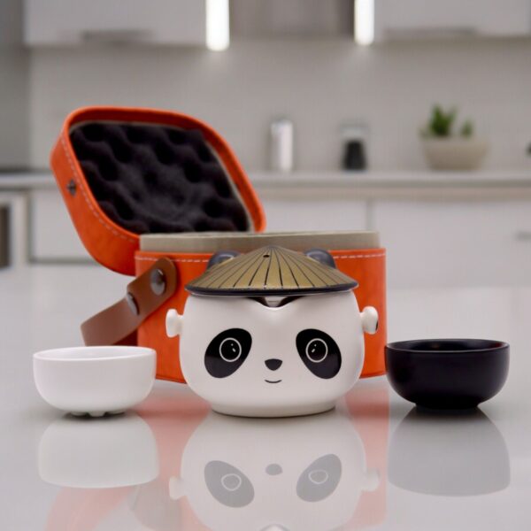 Second image of Set de tetera-Panda - Dos tazas & Estuche de viaje
