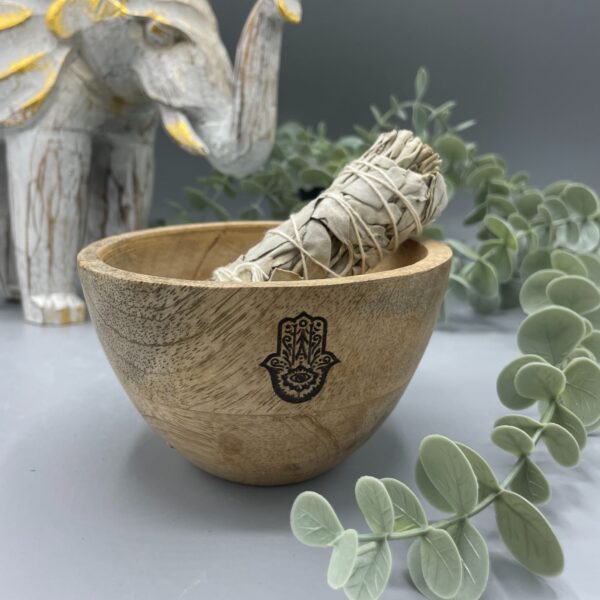 Second image of Cuenco de Madera para Ofrendas y Rituales - Hamsa - 11x7cm