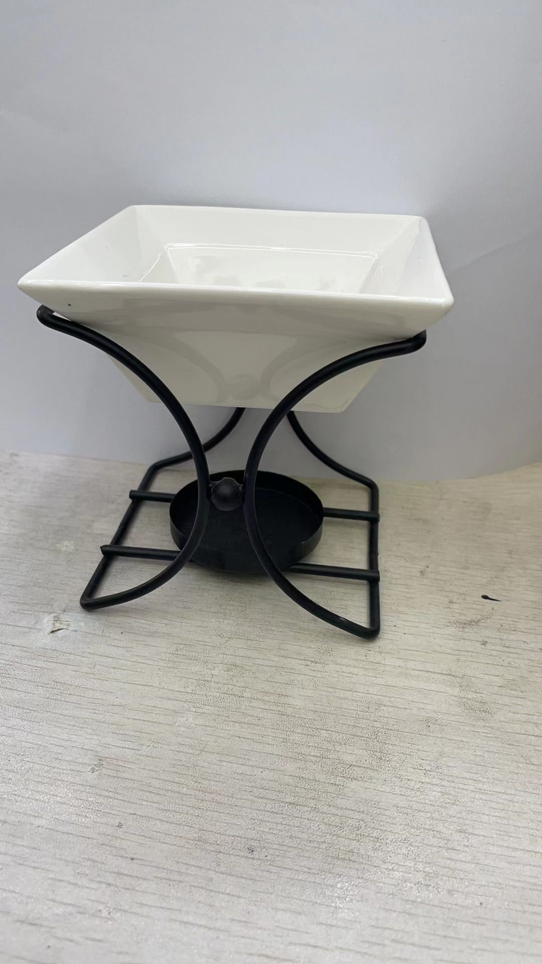 Second image of Soporte cuadrado de cerámica y metal