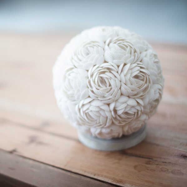 Second image of Lámpara Boho Sea Shell - Globo Rosa - 15cm