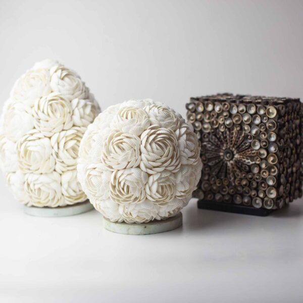 Second image of Lámpara Boho Sea Shell - Rosa Ovalada - 15cm