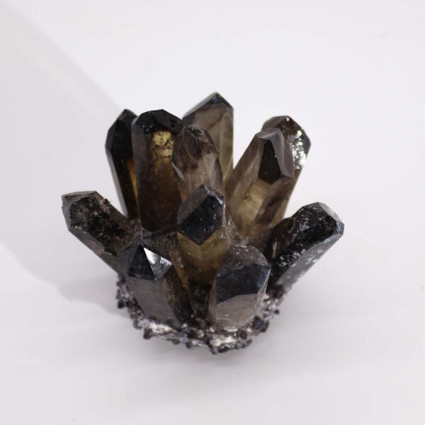 Second image of Racimo Artesanal de Cuarzo Natural - Cuarzo Fantasma Ahumado (aprox 250-300gm 8cm)