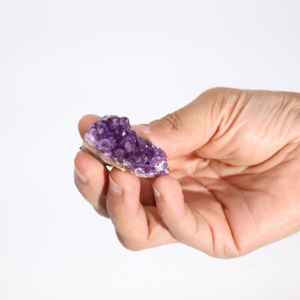 Second image of Pequeña Piedra Racimo de amatista natural de alta calidad (aprox. 3-8 cm)