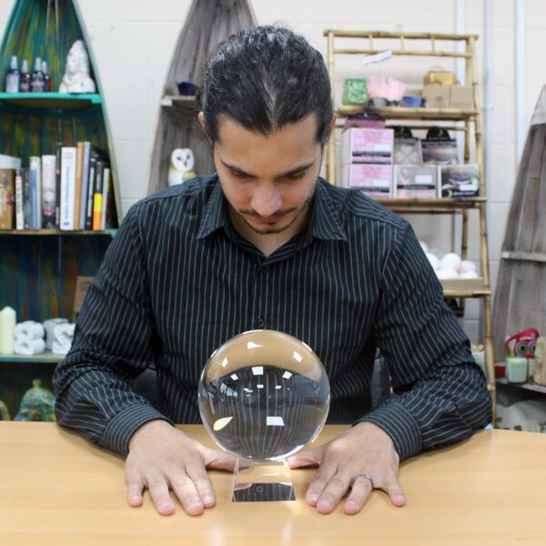 Second image of Bola de Cristal con Soporte 150mm