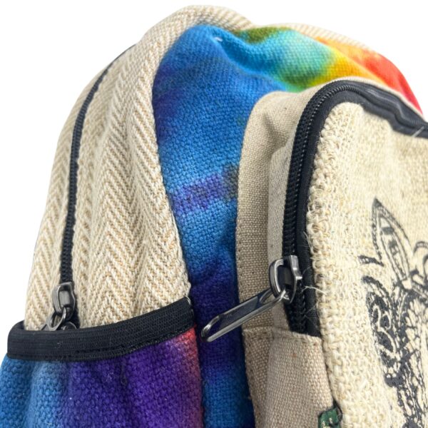 Second image of Mochila mediana de cáñamo Tiedye - 7 chakras