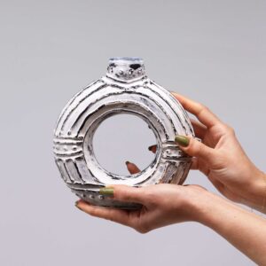 Jarrón redondo con forma de donut - Crema 18cm