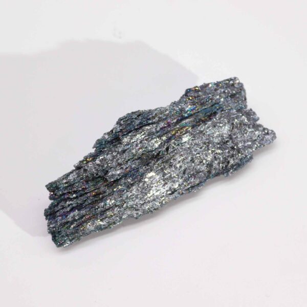 Second image of Titanio Natural Mejorado - Piedra de los Siete Chakras (aprox 40-80gm 7-10cm)