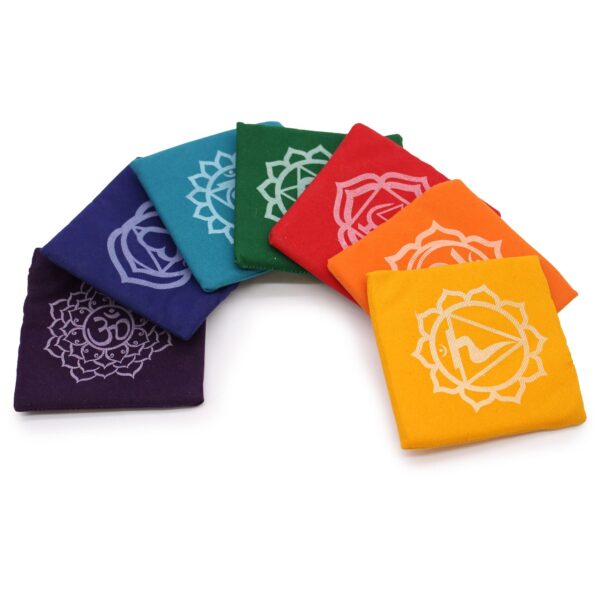 Second image of Set de regalo de cuenco tibetano con piramide de chakras